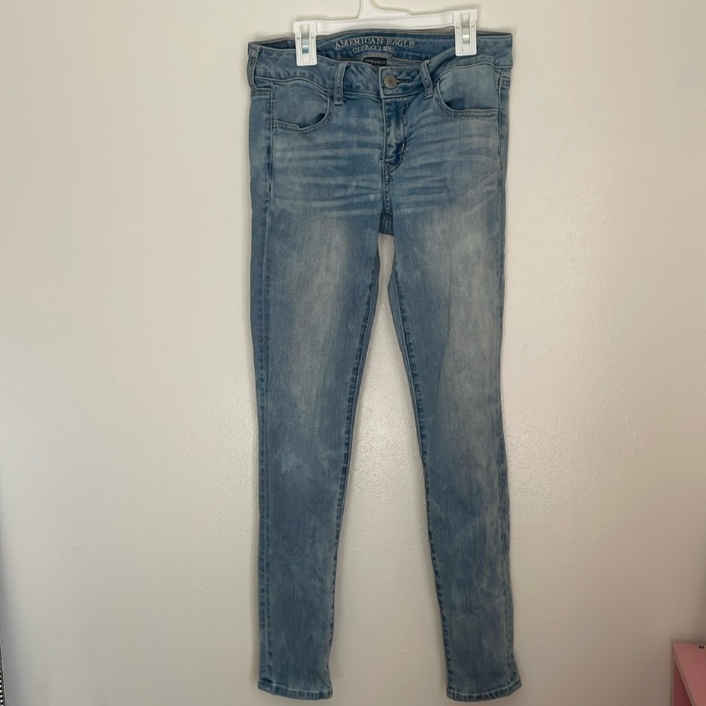 American Eagle women’s jeans